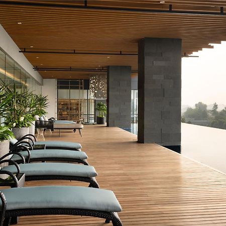 Doubletree By Hilton Jakarta Bintaro Jaya Serpong Bagian luar foto