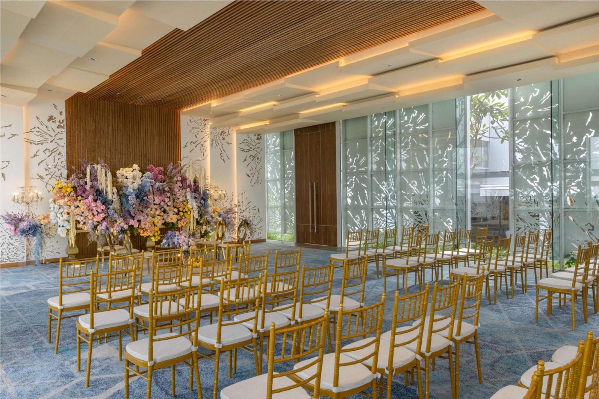 Doubletree By Hilton Jakarta Bintaro Jaya Serpong Bagian luar foto