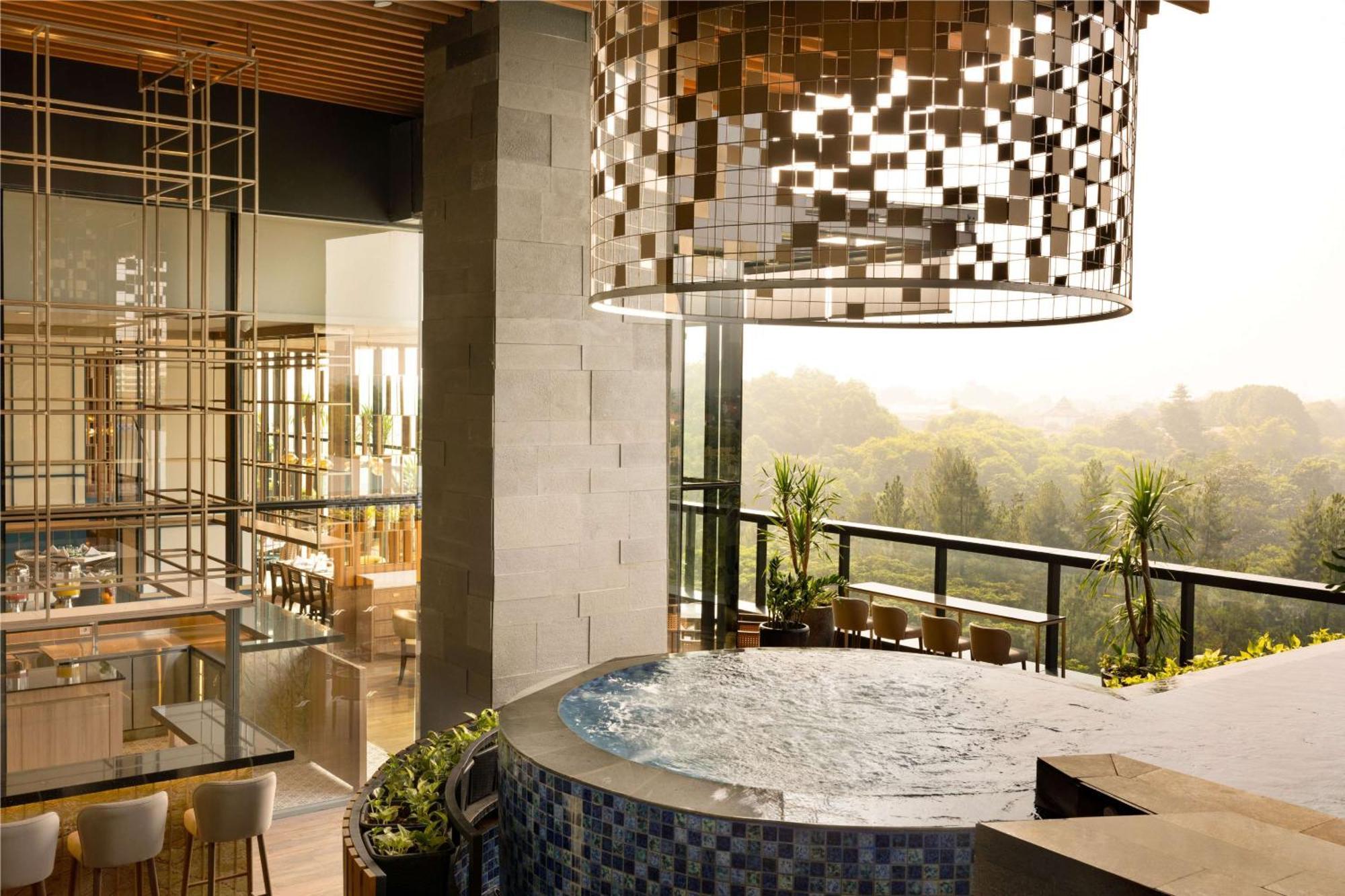 Doubletree By Hilton Jakarta Bintaro Jaya Serpong Bagian luar foto