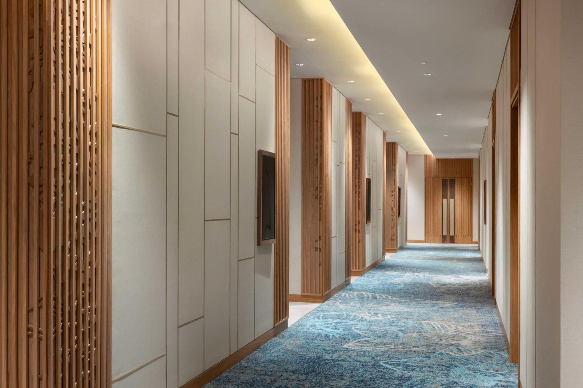 Doubletree By Hilton Jakarta Bintaro Jaya Serpong Bagian luar foto