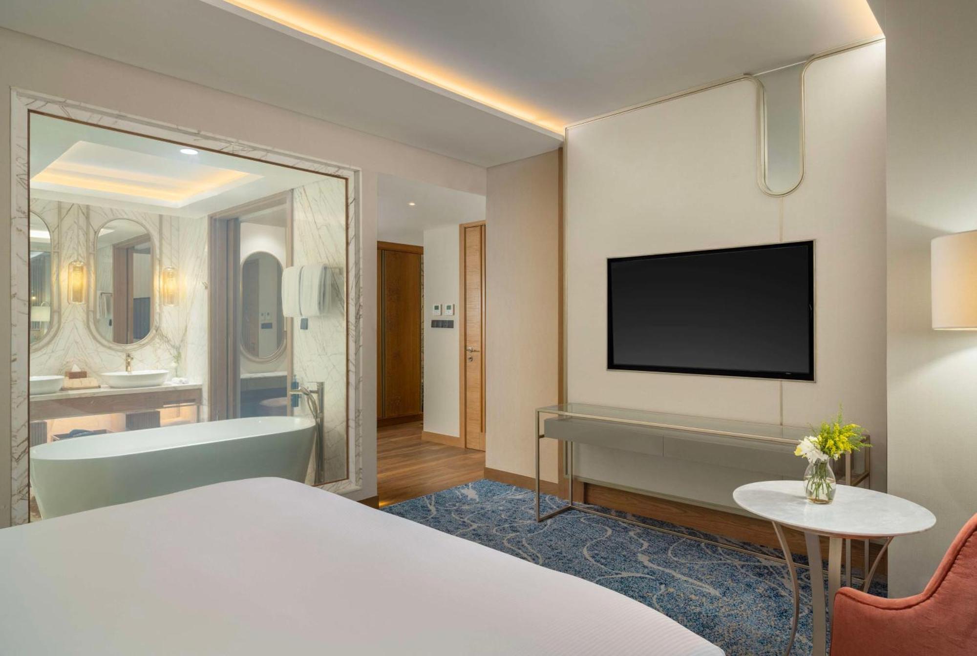 Doubletree By Hilton Jakarta Bintaro Jaya Serpong Bagian luar foto