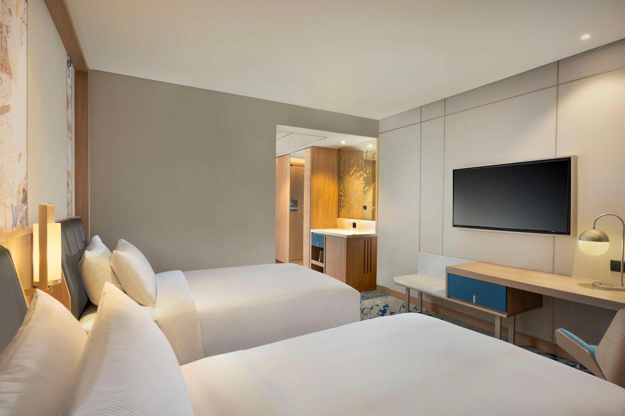 Doubletree By Hilton Jakarta Bintaro Jaya Serpong Bagian luar foto